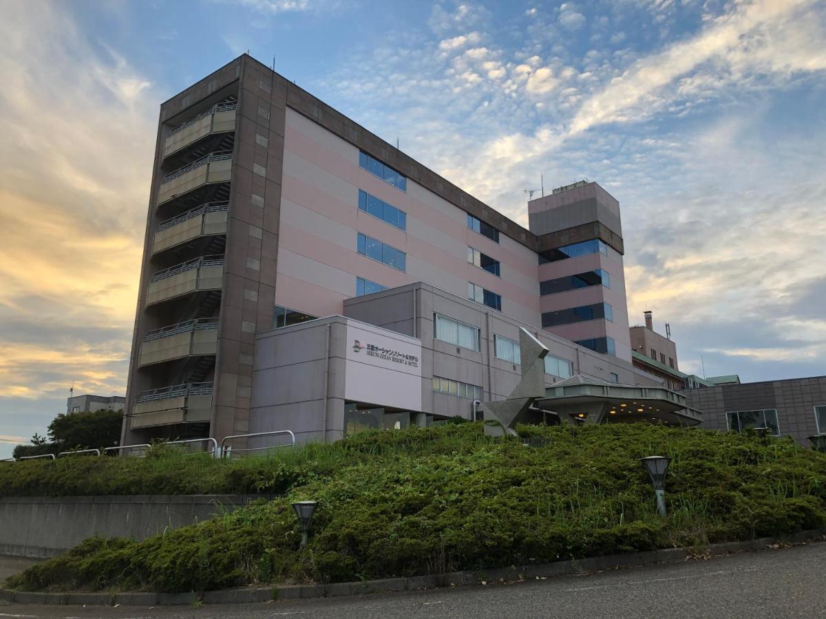 三国观光酒店 坂井市 外观 照片